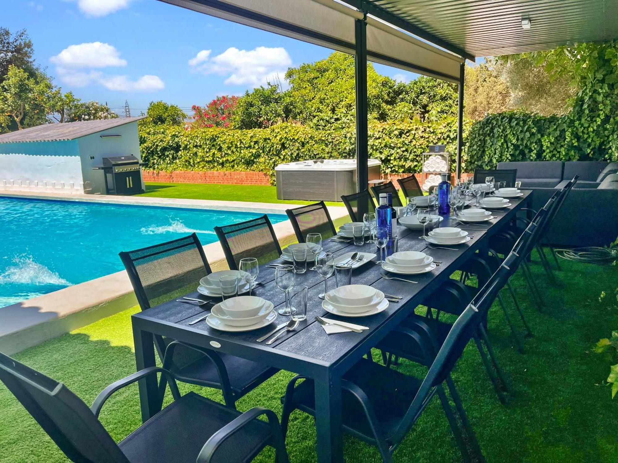 Villa San Patricio I Piscina Privada I Jacuzzi Spa I Bbq I Ps5 I Aire Acon I 3000M2 I 5Min-Centro Jerez de la Frontera Exterior photo